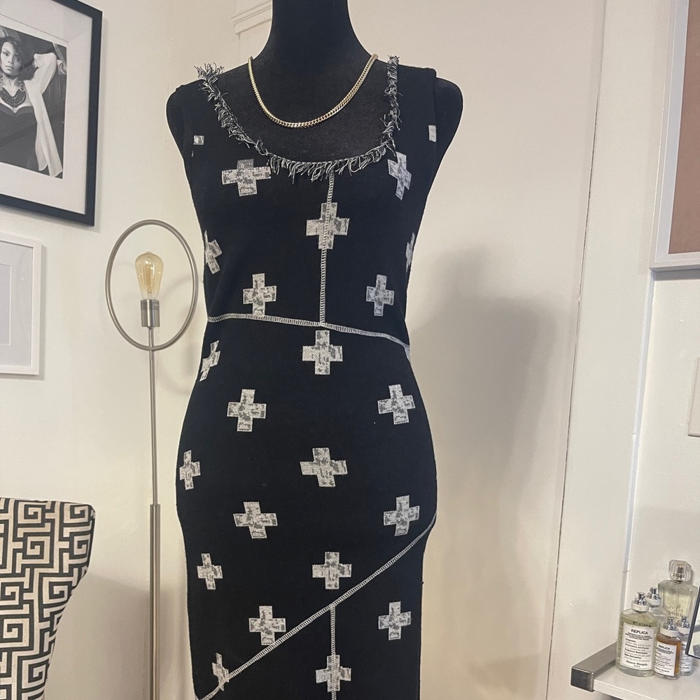 Elegant knit midi dress